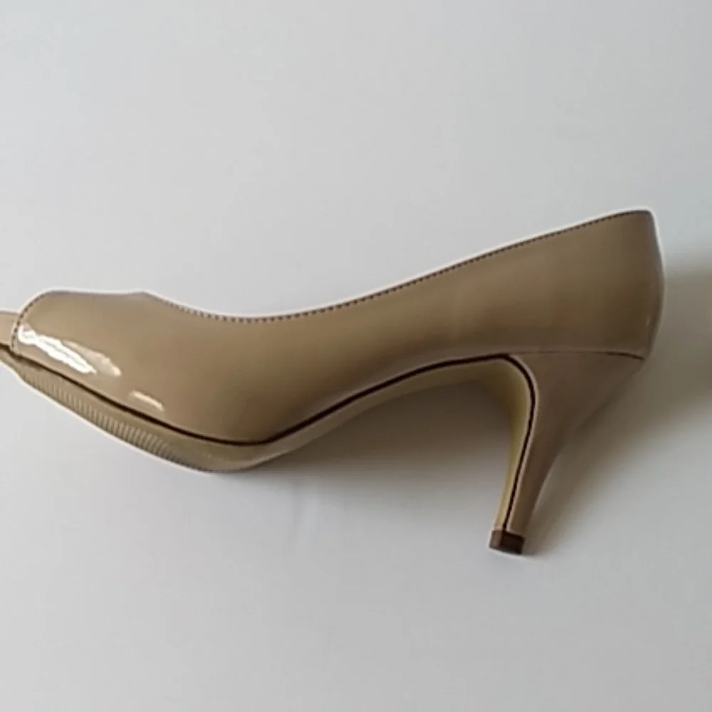 X-appeal‎ open toe shoe